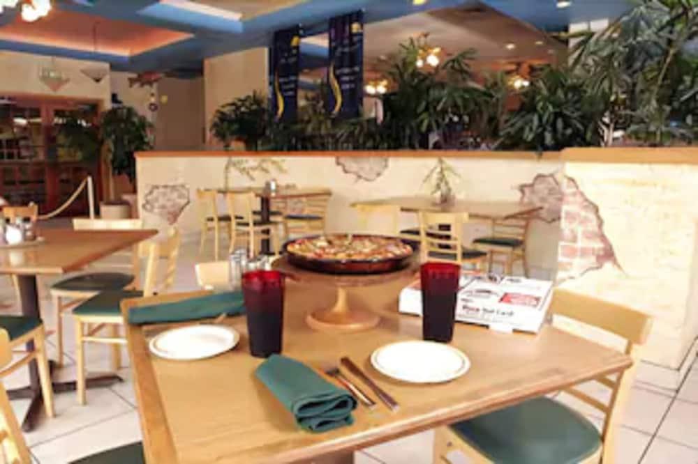 Maingate Lakeside Resort Four Corners Ngoại thất bức ảnh